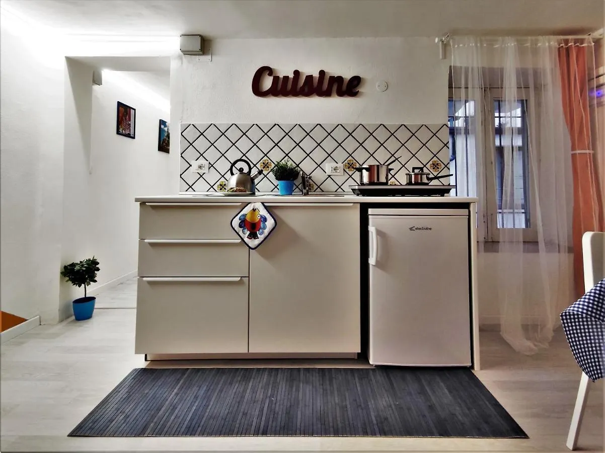 Central Apartments Caronda Mezzanine - Casa Vacanza Catania
